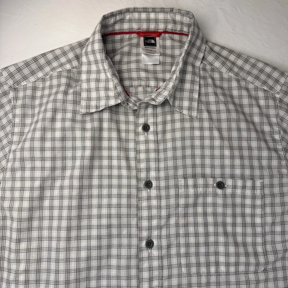 The North Face Shirt Mens Short Sleeve Shirt Hike Camp Outdoor Button Up Plaid L